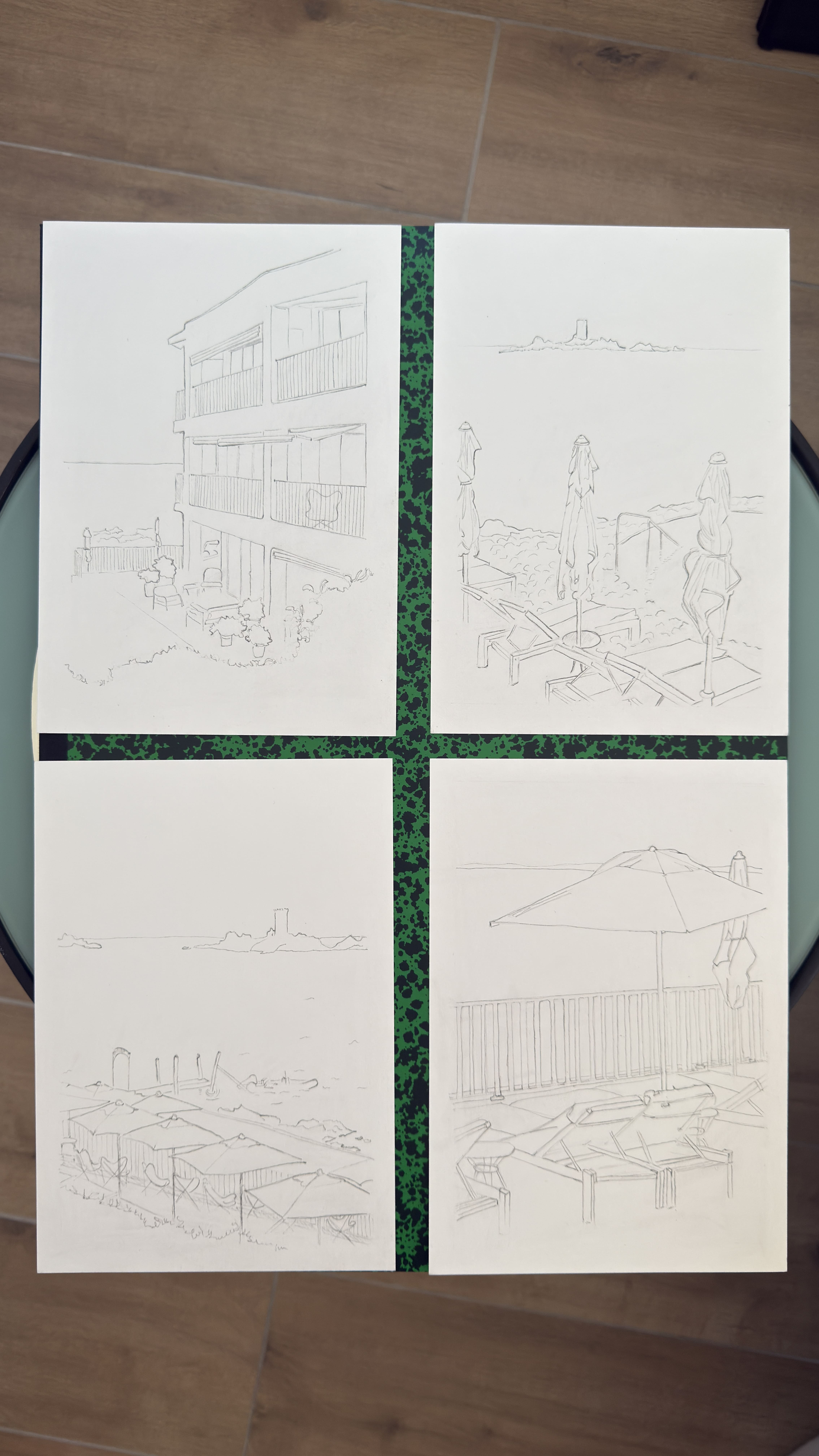 Quatre œuvres artistiques uniques réalisées sur mesure par BoeM à partir de photos d’un client.